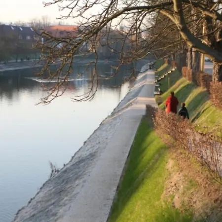 Ljubljanaart Oda ve Kahvaltı *